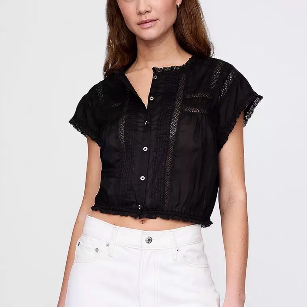 GAP Cropped Ruffle Pintuck Top